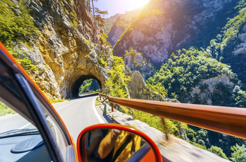 What to consider when renting a car for a day trip from the Ideal rent a car Cluj office?