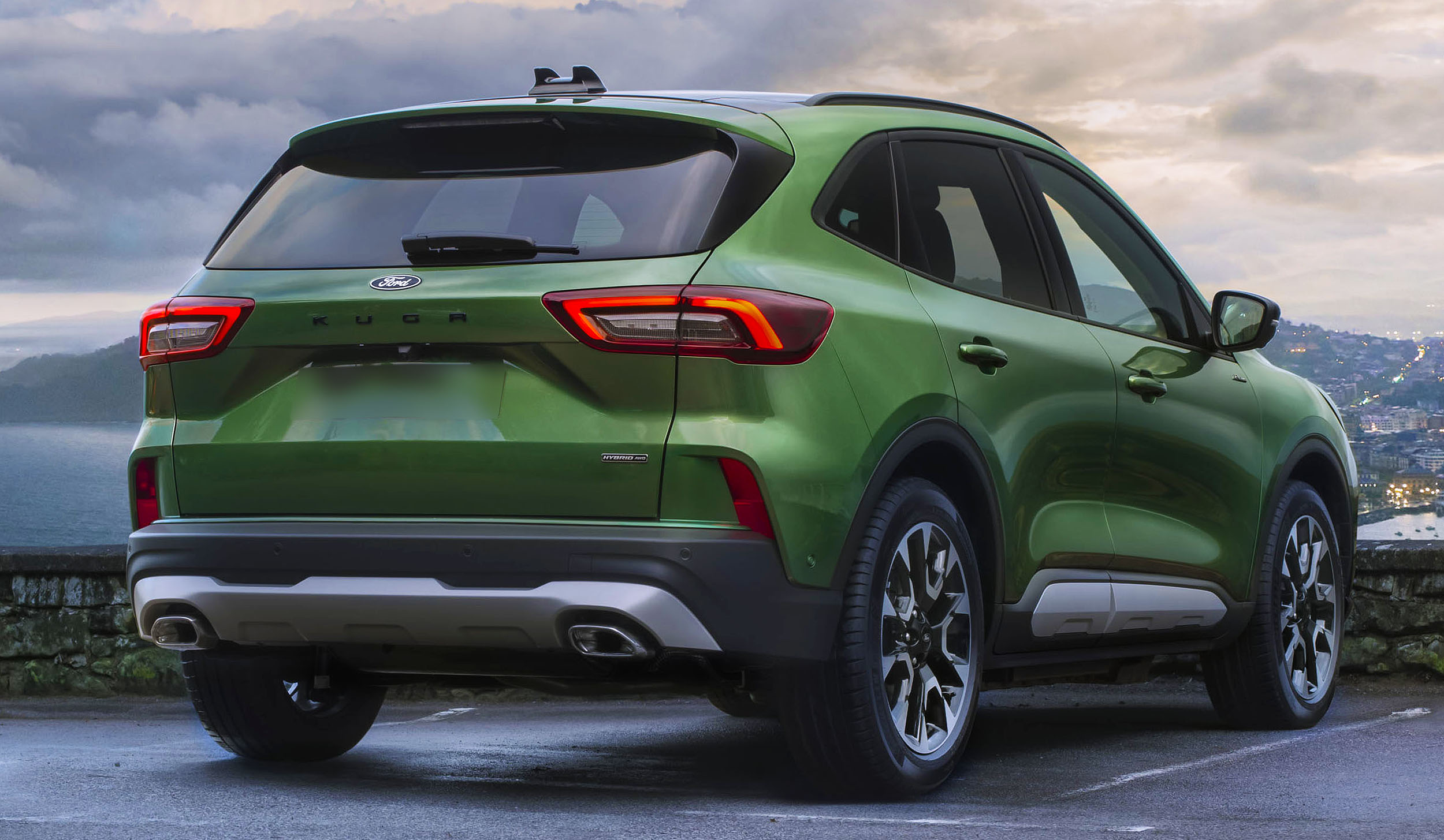 Ford Kuga ST-LINE 2024 Hybrid AWD Exterior Rear Design