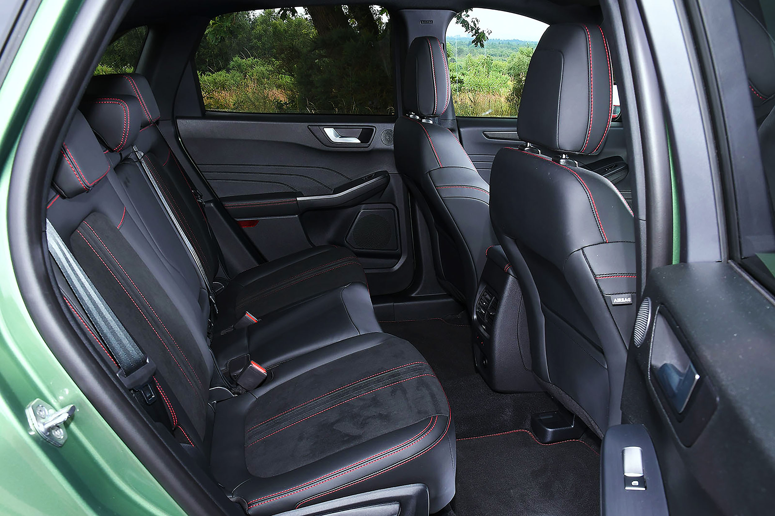 Ford Kuga ST-LINE 2024 Hybrid AWD Interior Rear Seats Space Design