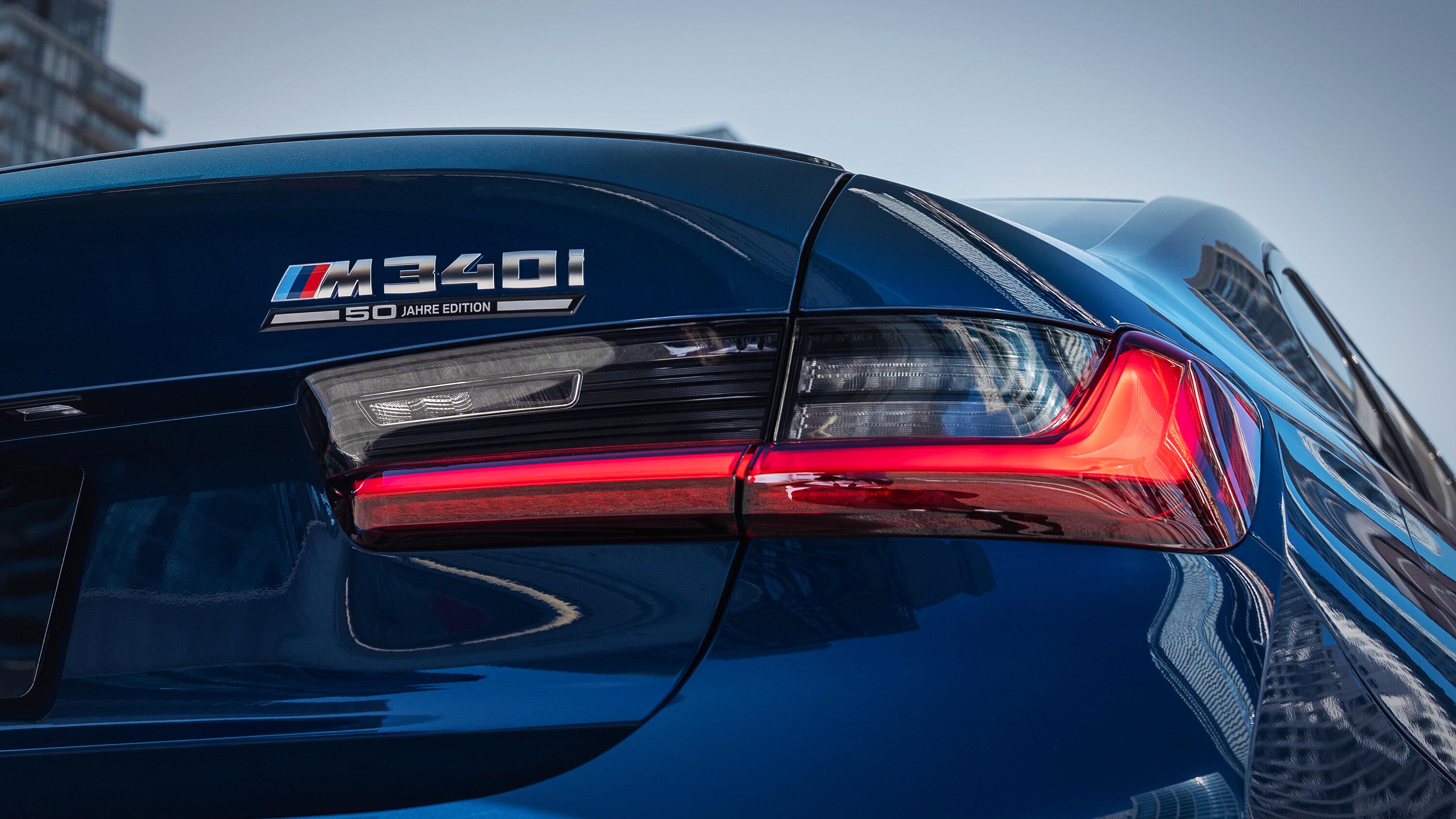 BMW M340i xDrive 50 Jahre Edition Exterior Rear Tail lights Design