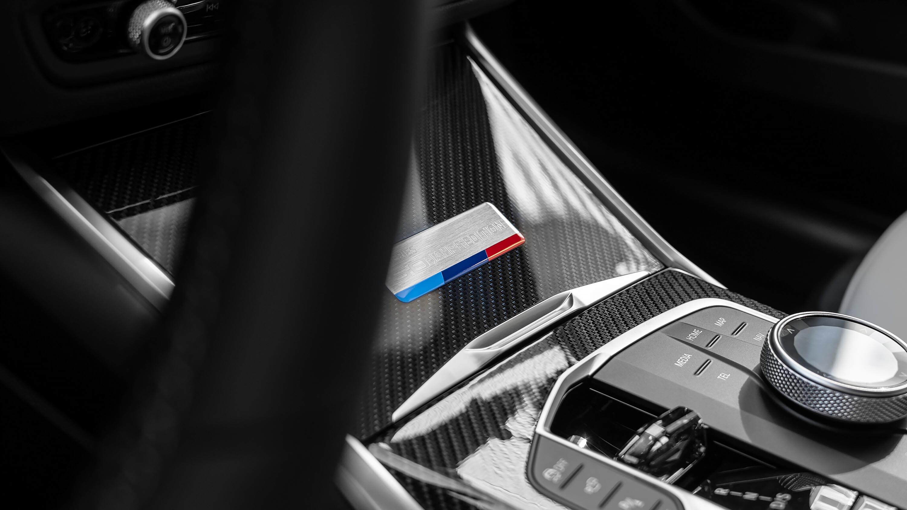 BMW M340i xDrive 50 Jahre Edition Interior Design