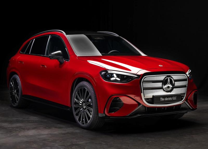 The new Mercedes-Benz GLC AMG EV SUV will develop over 900 horsepower