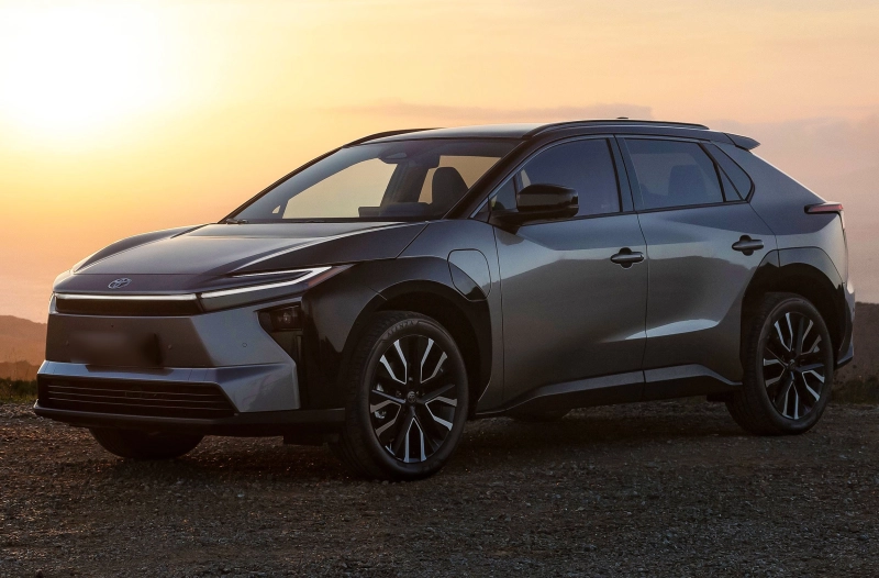 Toyota bZ4X 2026: baterii noi, autonomie mai mare și performanță îmbunătățită