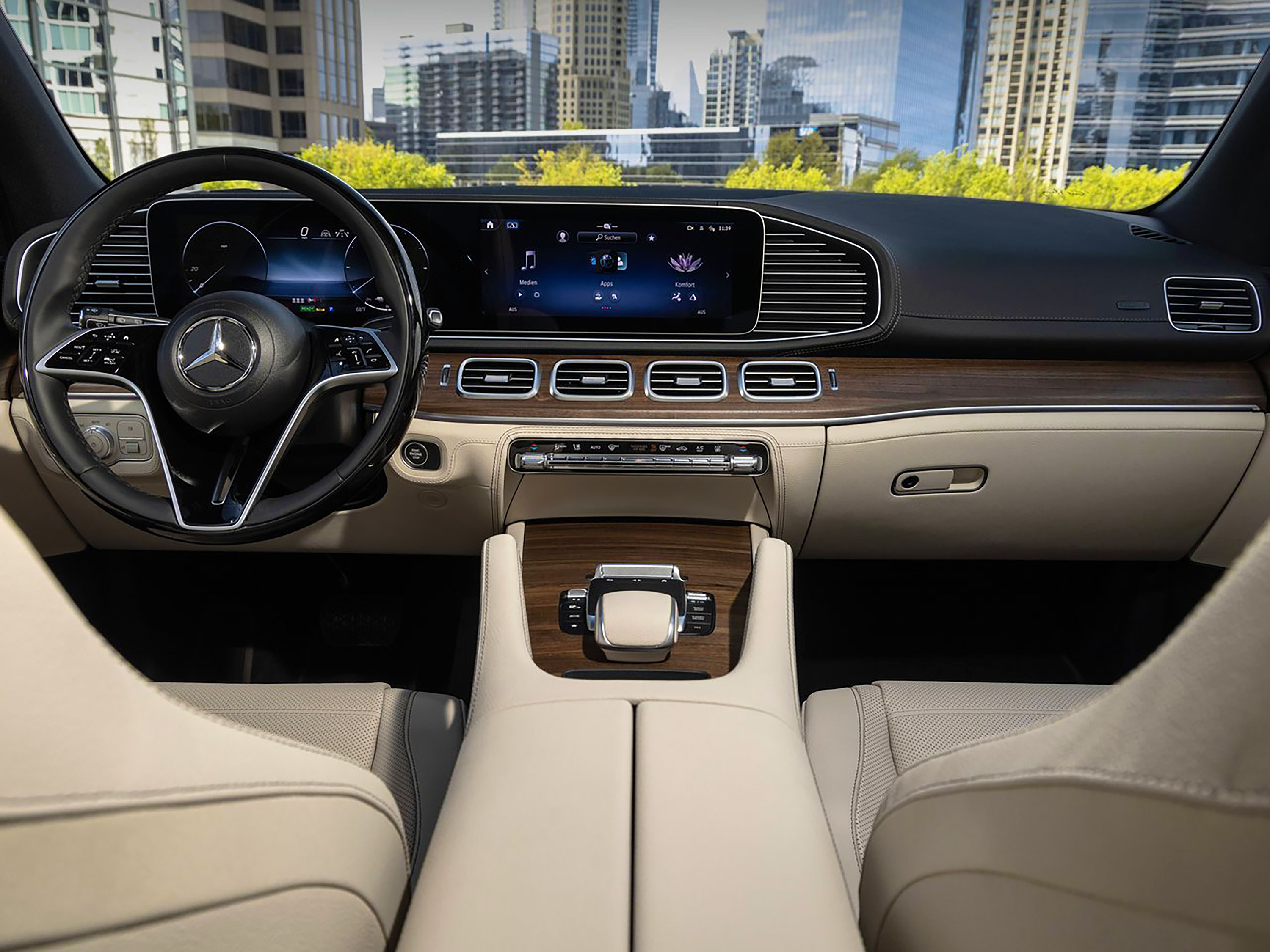 Ideal rent a car Cluj Mercedes Benz GLE 2024 Interior Dashboard MBUX Infotainment Design inchirieri auto aeroport Avram Iancu