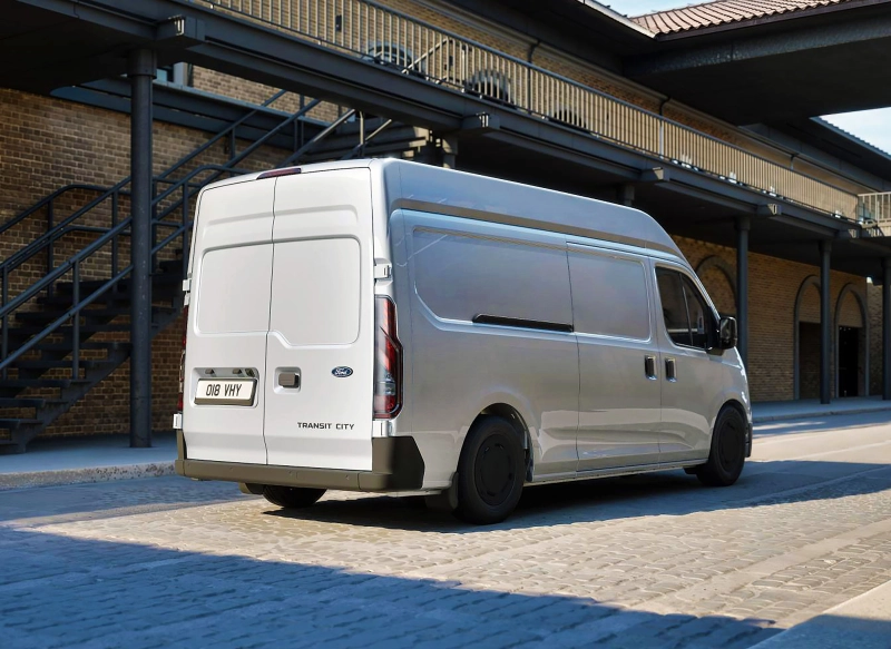 Ford lansează oficial noul Transit City: Al cincilea membru al familiei este 100% electric