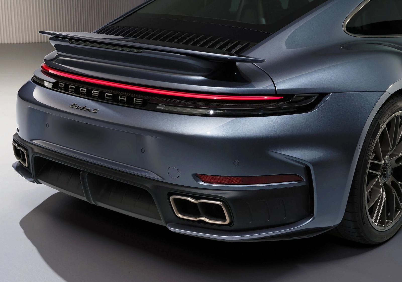 Porsche 911 nu va fi NICIODATĂ electric! Decizia CEO-ului Michael Leiters care reaprinde pasiunea fanilor