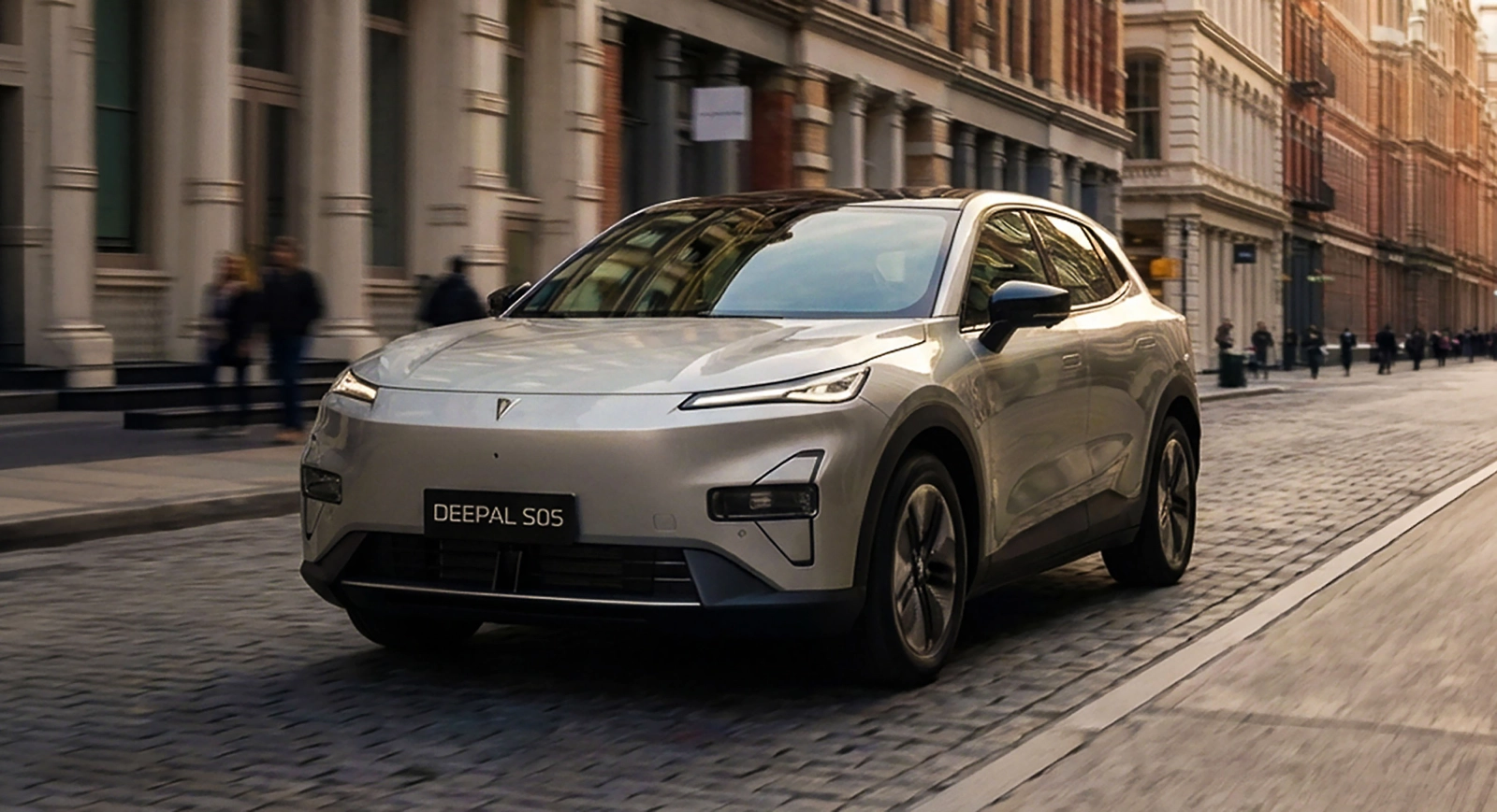Changan lansează noul SUV hibrid Deepal S05 PHEV în Europa cu 258 de cai putere, design minimalist și autonomie extinsă