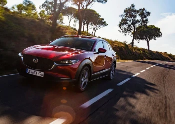 Mazda CX-30: SUV-ul compact care îmbină eleganța cu performanța