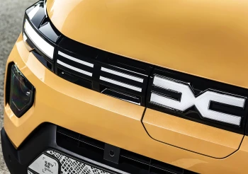 Noua Dacia Electrică de sub 18.000 de euro: Adio China, Bun venit Europa!