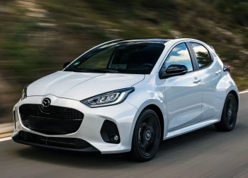 Mazda 2 Hybrid 2026 Facelift pentru micul nipon: detalii complete, motorizare și preț în România