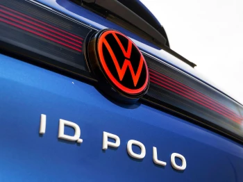 Volkswagen sacrifică 50.000 de locuri de muncă în cursa pentru competitivitate