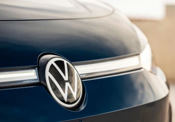 Grupul Volkswagen își înjumătățește gama de modele și plafonează producția globală până în 2030