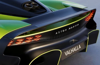 Aston Martin pe marginea prăpastiei: Cum încearcă gigantul britanic să scape de faliment cu bani de la BlackRock