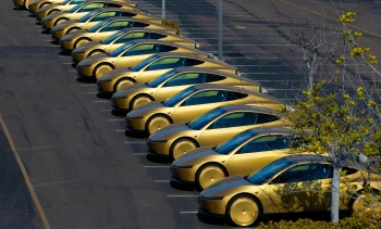 Robotaxiul fără volan și pedale de la Tesla ajunge în garajele clienților privați, primele exemplare în serie limitată