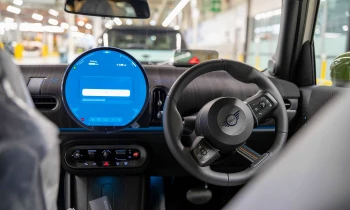 Grupul BMW atinge borna de un milion de vehicule ghidate fără șofer în interiorul uzinelor cu ajutorul tehnologiei AFW